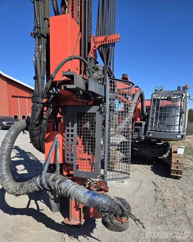 Sandvik Ranger DX800 Tuneļu un pazemes kalnrūpniecības urbji