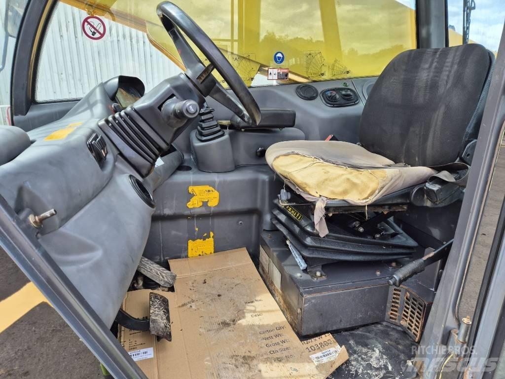 New Holland LM 1333 Teleskopiskie manipulatori