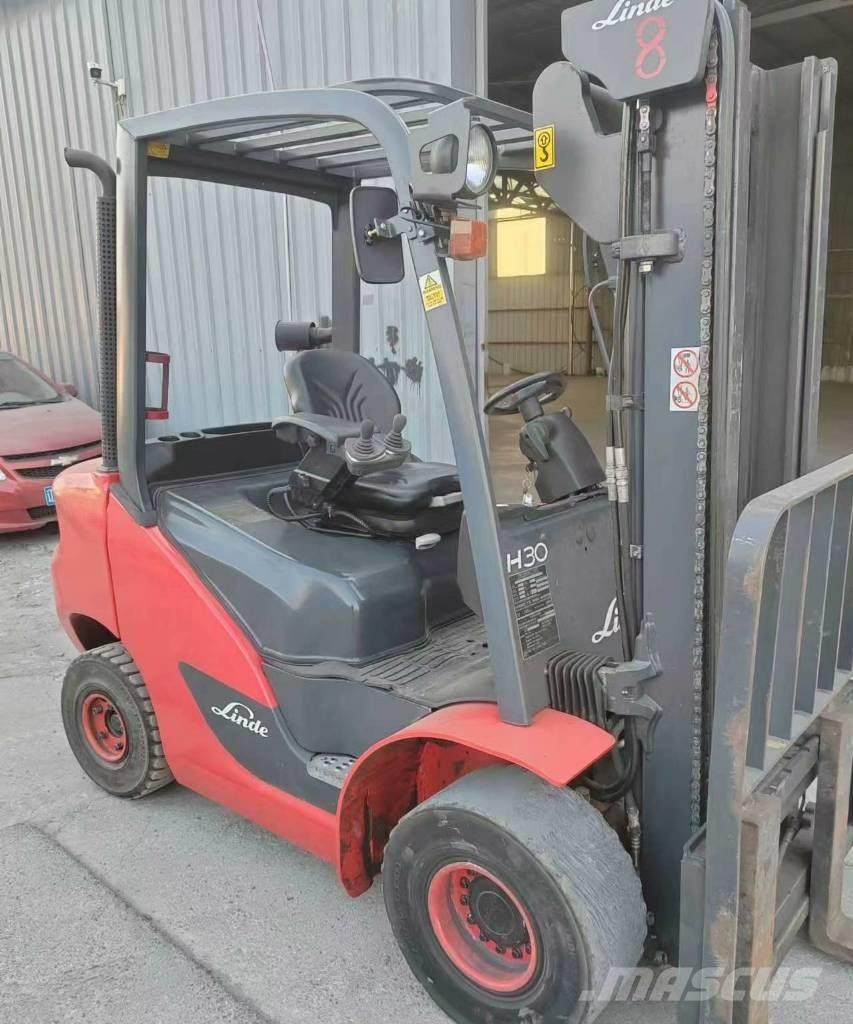 Linde H 30 D Tehnika ar dīzeļa dzinēju