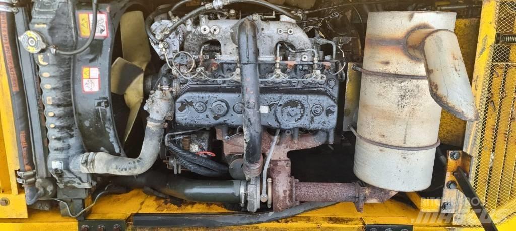 JCB JS 130 W Ekskavatori uz riteņiem