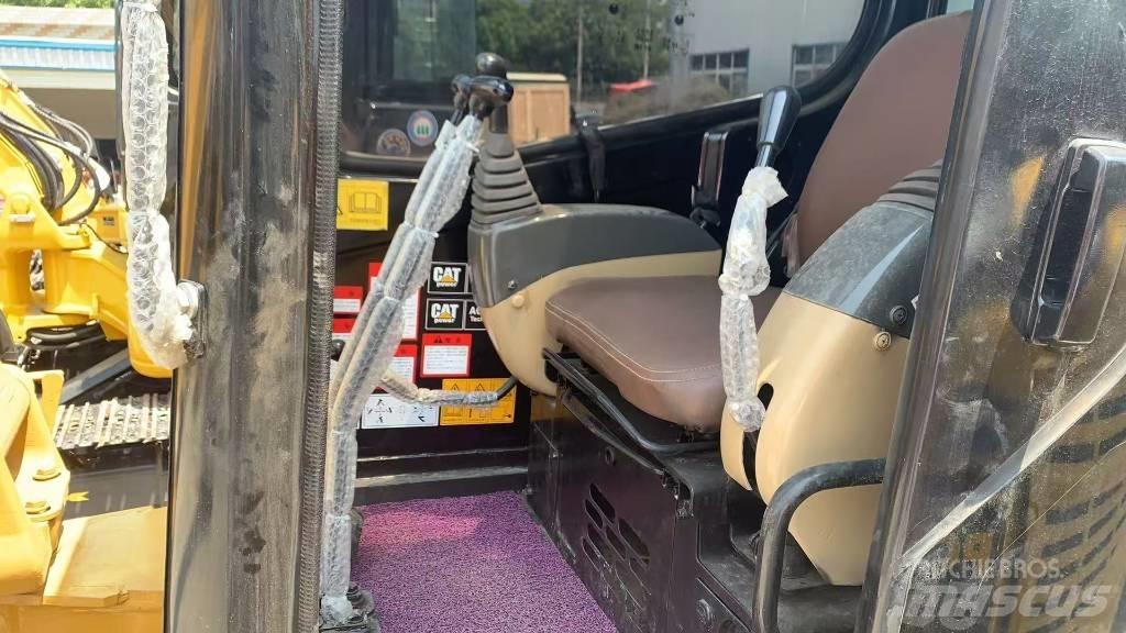 CAT 304 C Kāpurķēžu ekskavatori