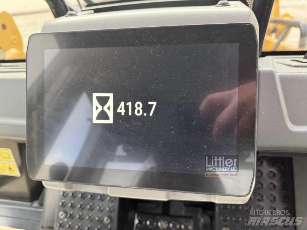 CAT 953 Kāpurķēžu iekrāvēji