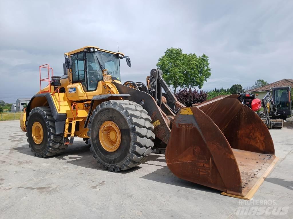 Volvo L 220 H Iekrāvēji uz riteņiem