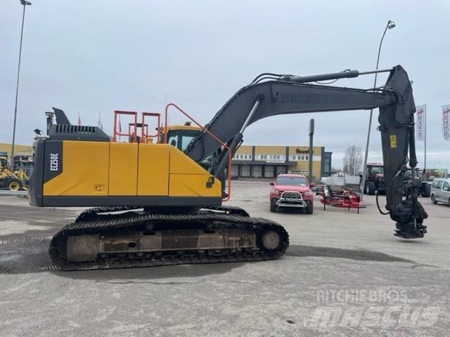 Volvo EC 250 EL Kāpurķēžu ekskavatori