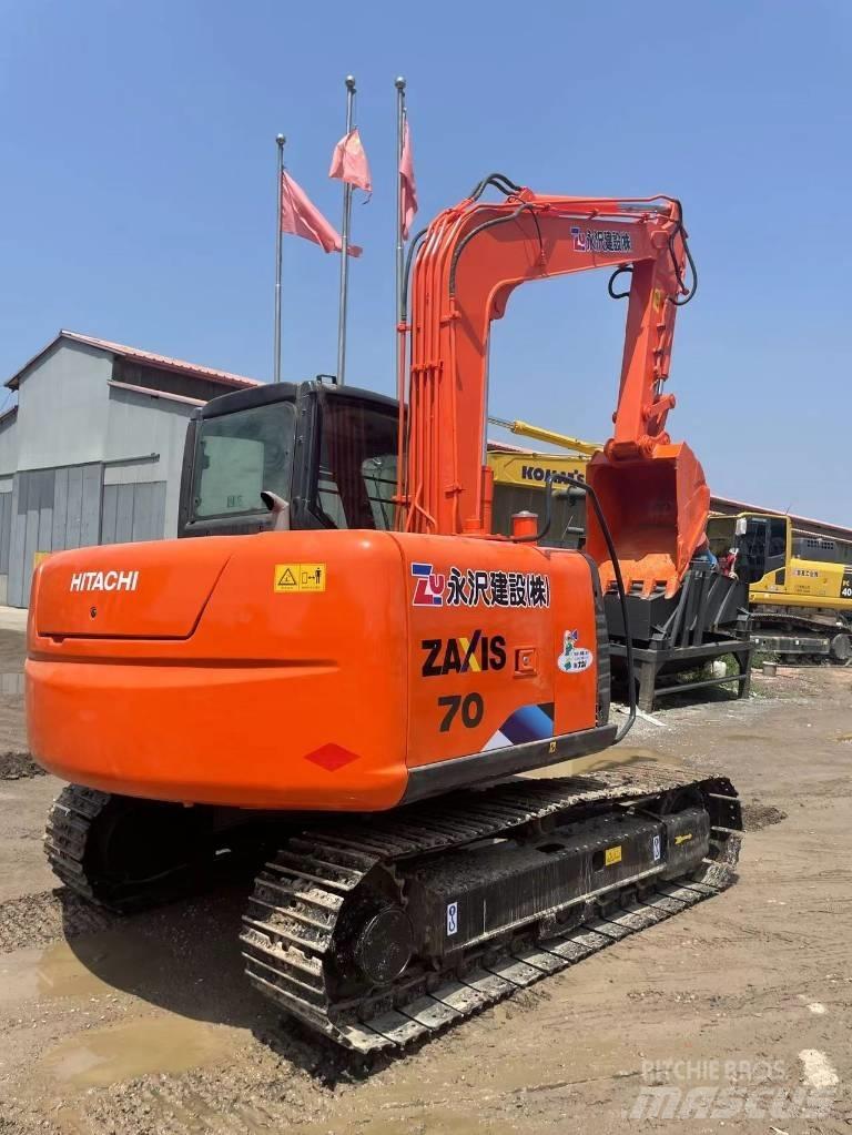 Hitachi ZX70 Kāpurķēžu ekskavatori