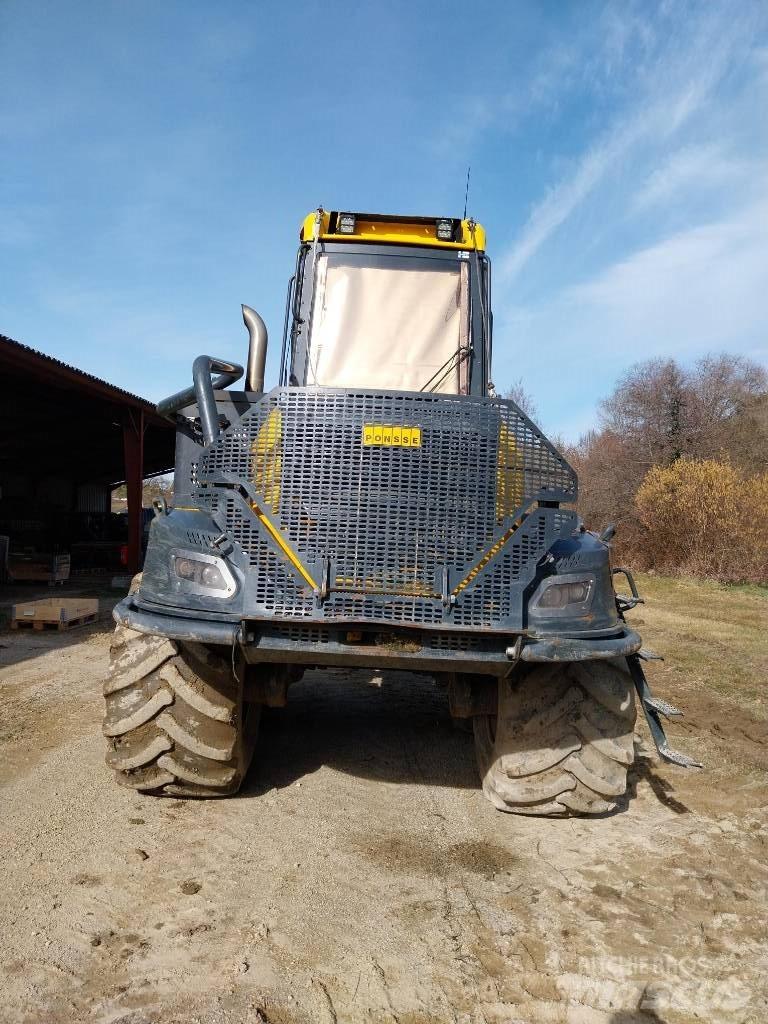Ponsse Bear 8W Harvesteri