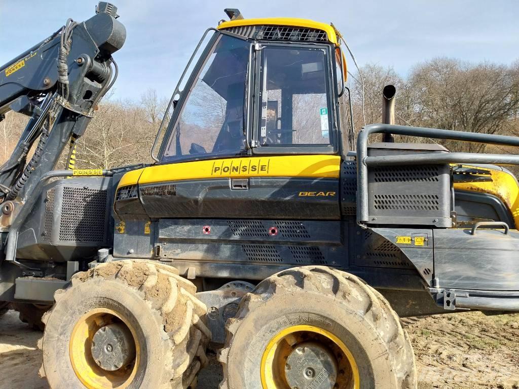 Ponsse Bear 8W Harvesteri