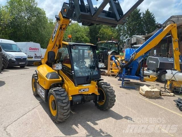 JCB 514-40 Lauksaimniecības pacēlāji