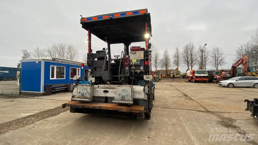 ABG 6870 Asfalta klājēji