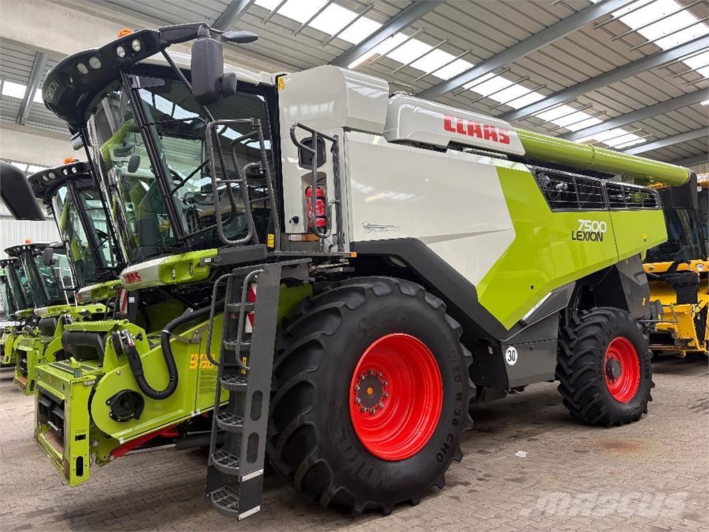CLAAS LEXION 7500 Ražas novākšanas kombaini