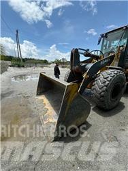 John Deere 624k-II Iekrāvēji uz riteņiem