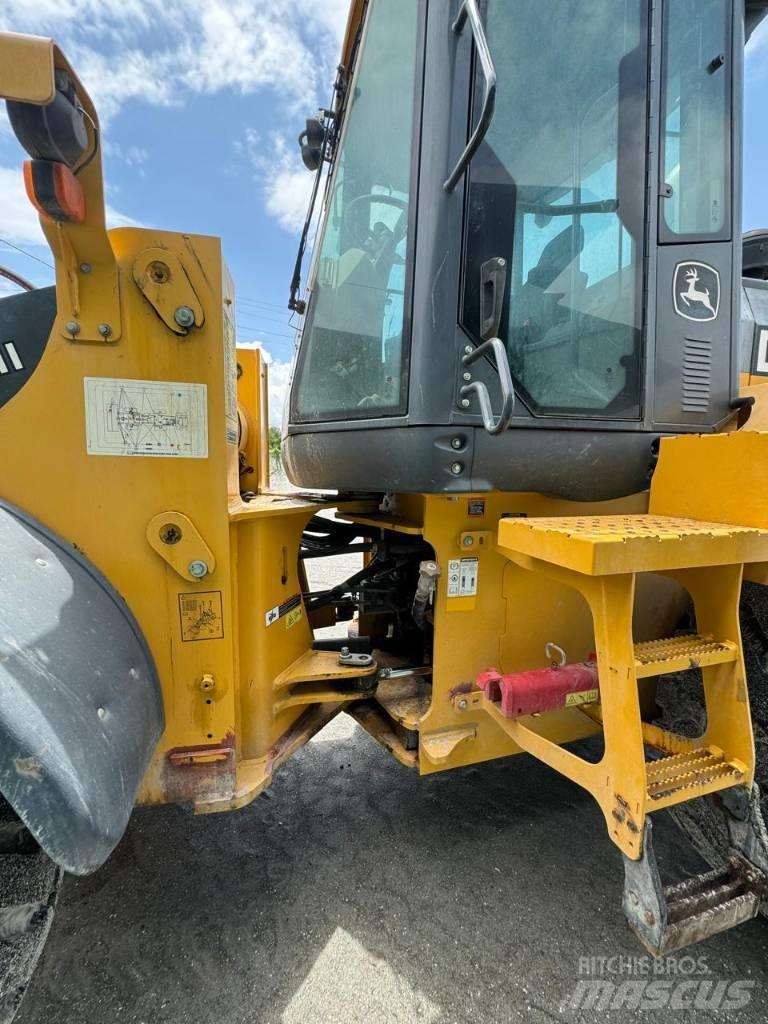 John Deere 624k-II Iekrāvēji uz riteņiem