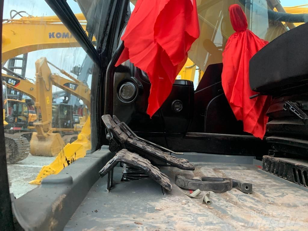 CAT 325 D Kāpurķēžu ekskavatori