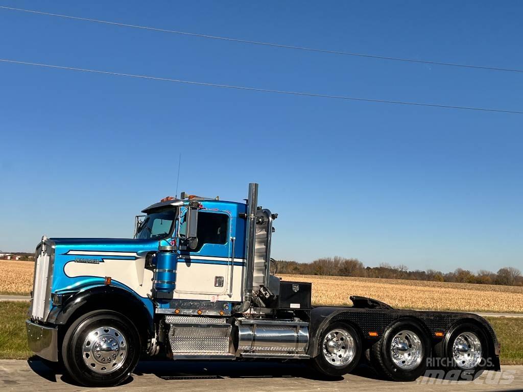 Kenworth W 900 Vilcēji