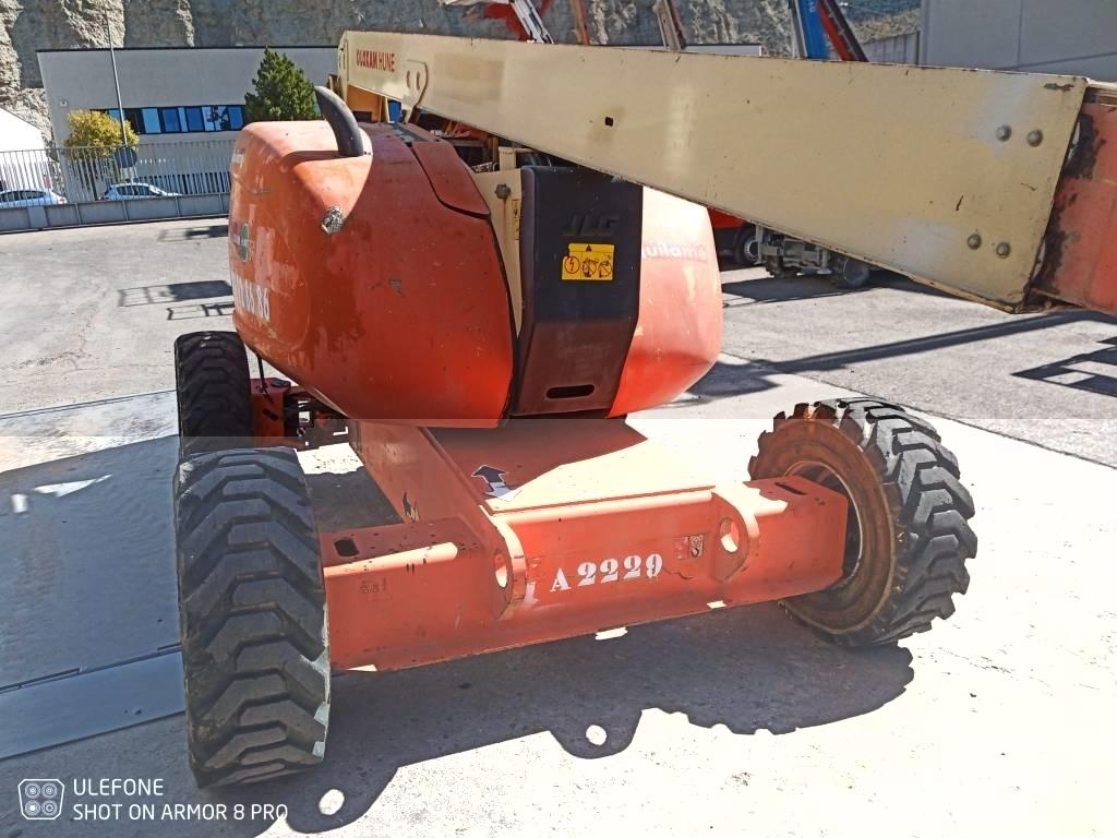 JLG 600 AJ Strēles pacēlāji