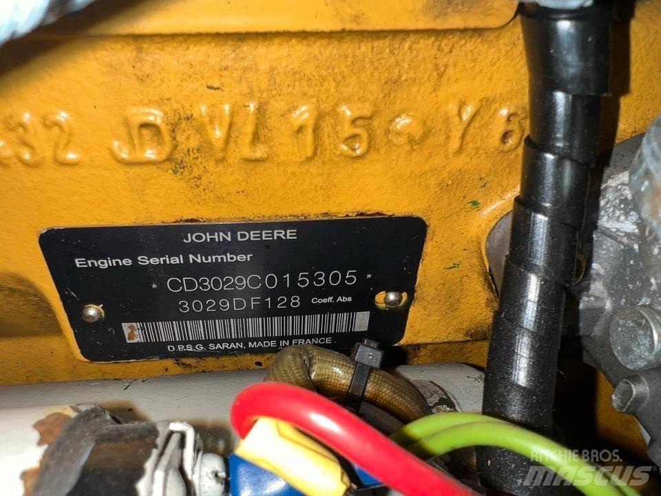  2x John Deere 25 KVA Dīzeļģeneratori