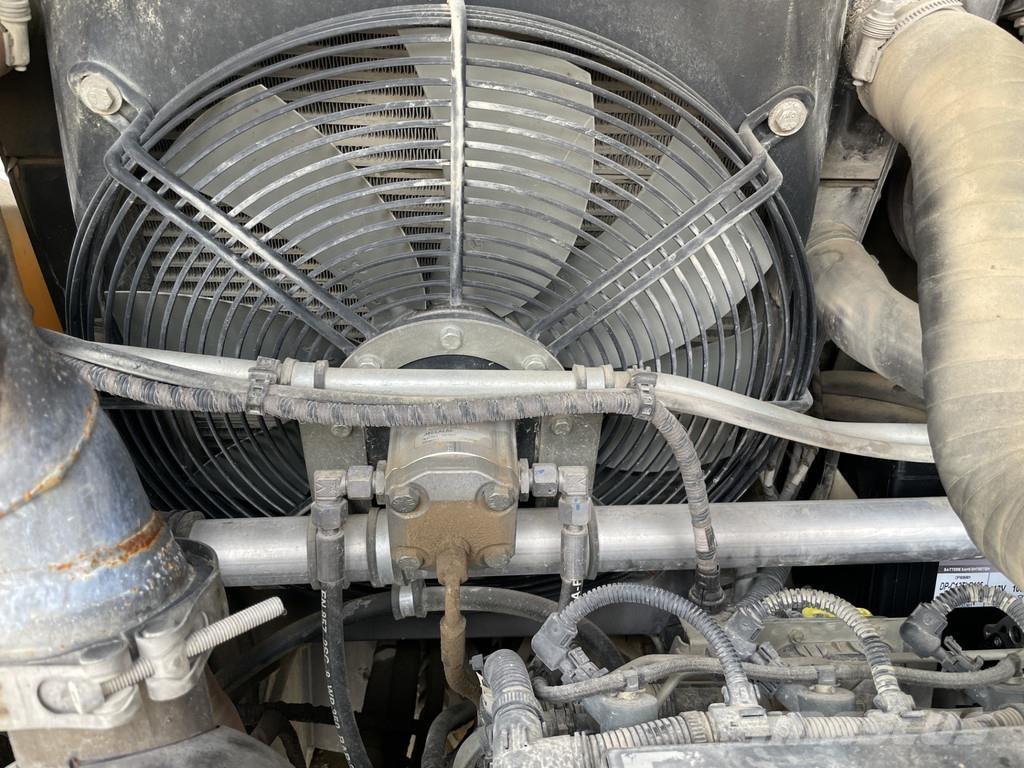 Mecalac AS 700 Iekrāvēji uz riteņiem