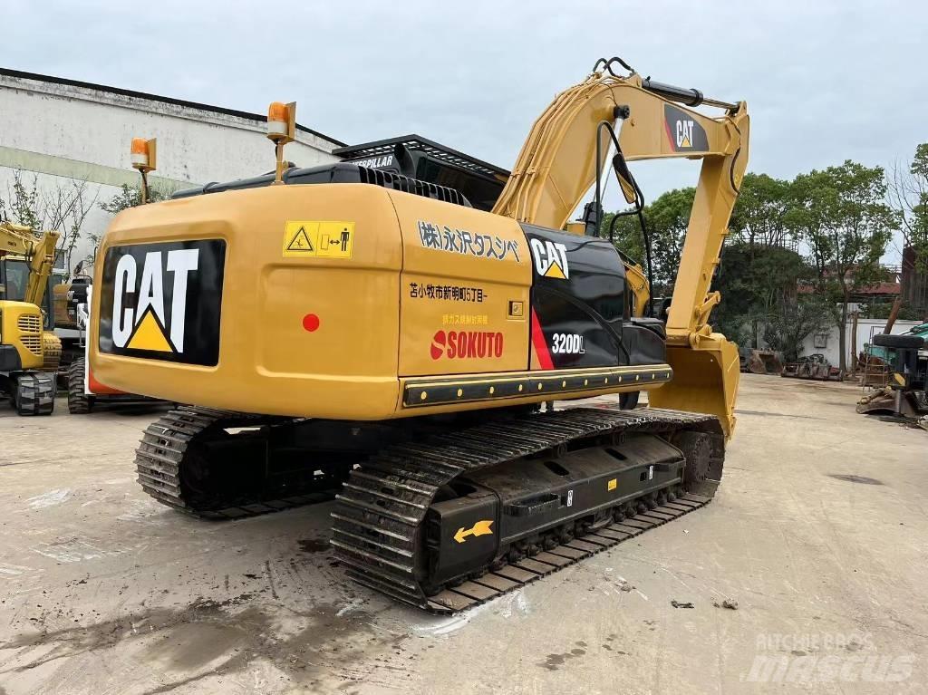 CAT 320 D Kāpurķēžu ekskavatori