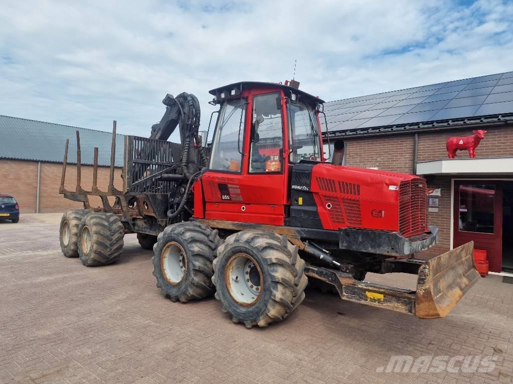 Komatsu 855 Forvarderi