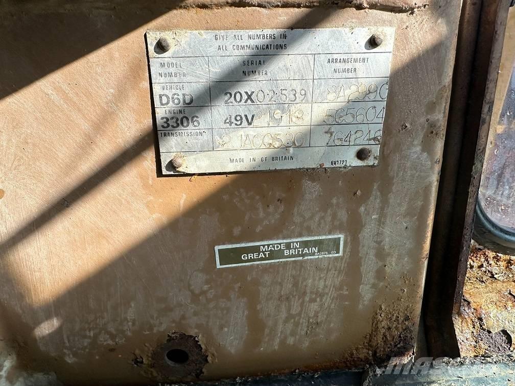 CAT D6D with winch Kāpurķēžu buldozeri