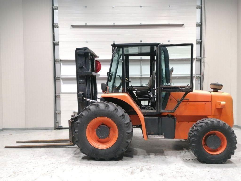 JCB 940 Apvidus autokrāvējs