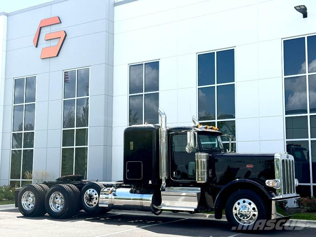 Peterbilt 389 Vilcēji