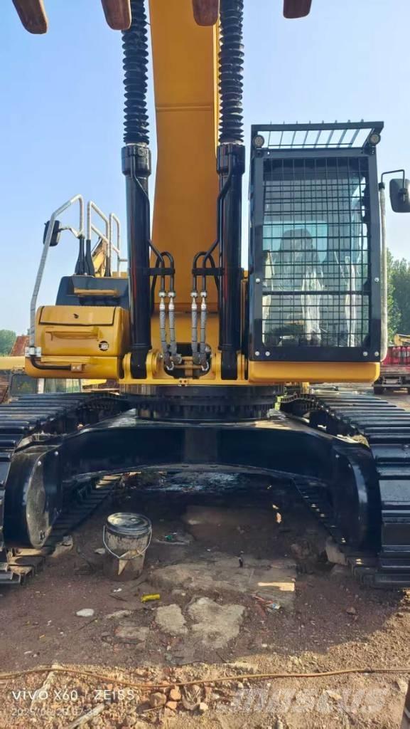 CAT 345 Kāpurķēžu ekskavatori