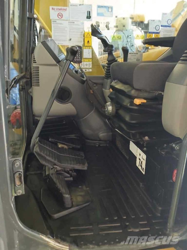 Komatsu PC78US-10 Vidēja lieluma ekskavatori 7 t - 12 t