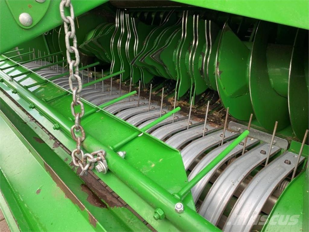 John Deere V 451 M Rituļu preses