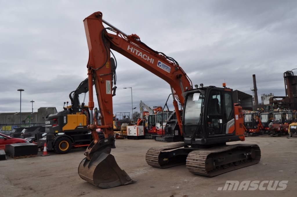 Hitachi ZX 135 US-7 Kāpurķēžu ekskavatori