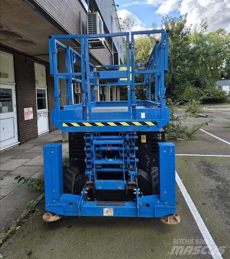 Genie GS 3369 RT Šķerveida pacēlāji