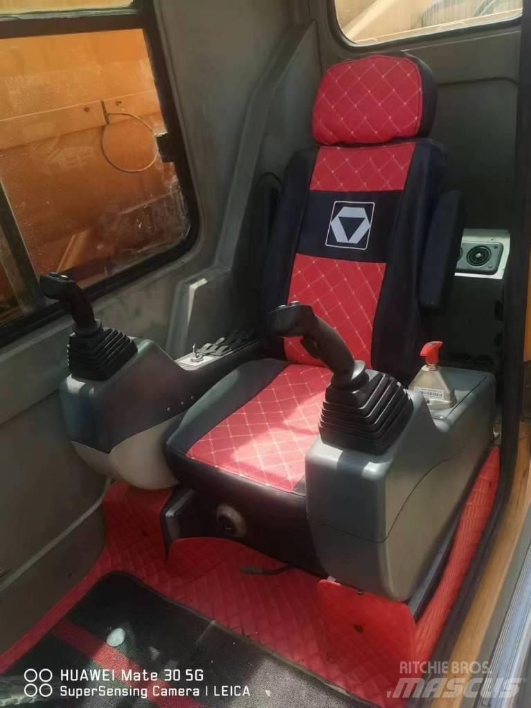 XCMG QY 100K Celtņi nelīdzenām virsmām