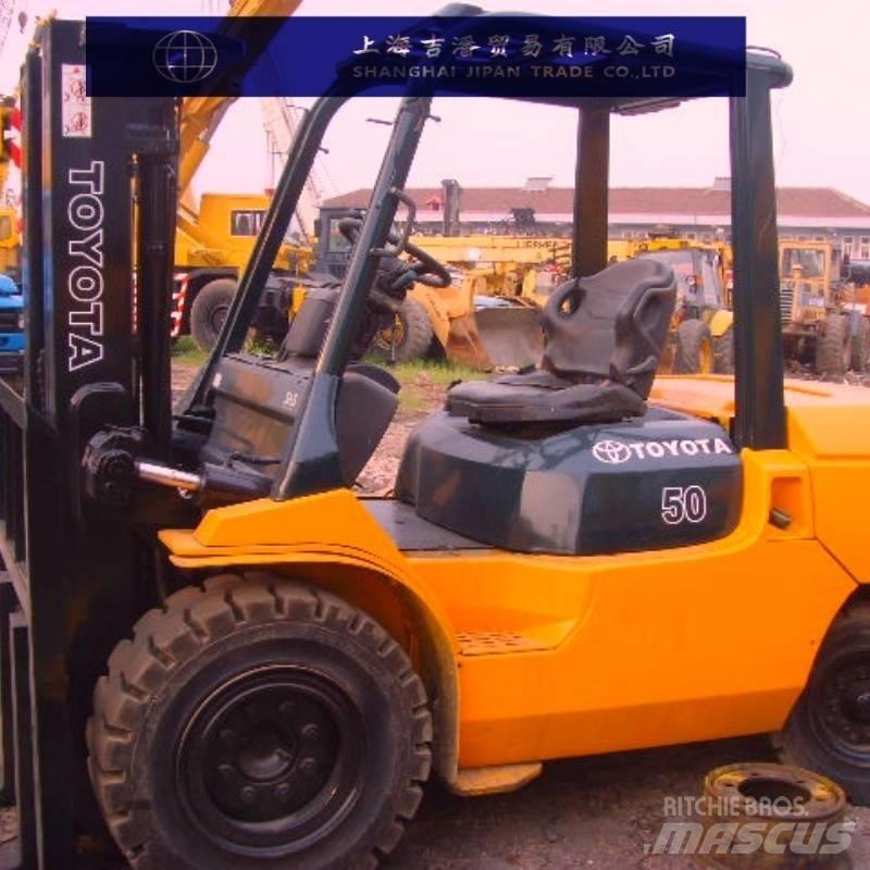 Toyota FD 50 Tehnika ar dīzeļa dzinēju