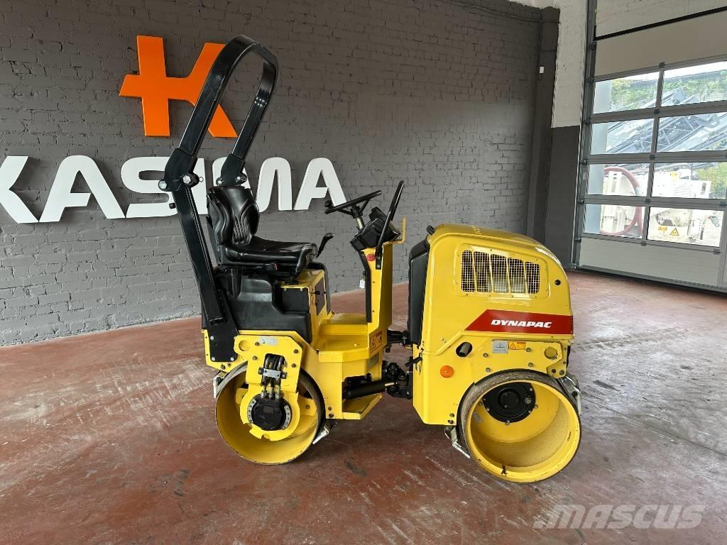 Dynapac CC 900 S Divvalču grunts veltņi