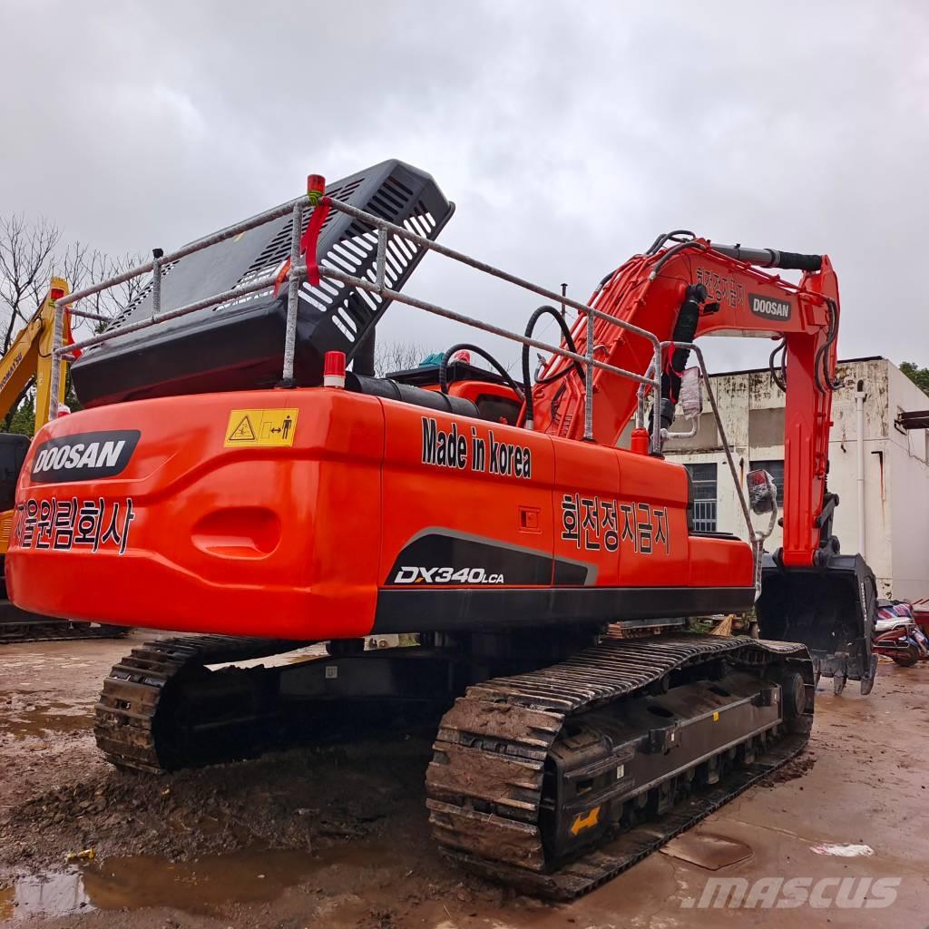 Doosan DX 340 LC Kāpurķēžu ekskavatori