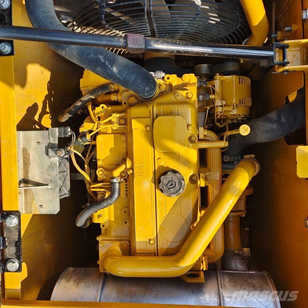 CAT 313 D Kāpurķēžu ekskavatori