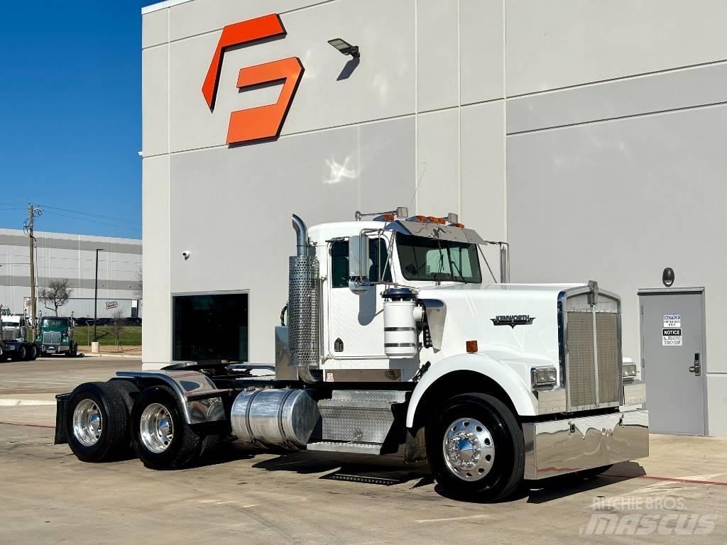 Kenworth W 900 Vilcēji
