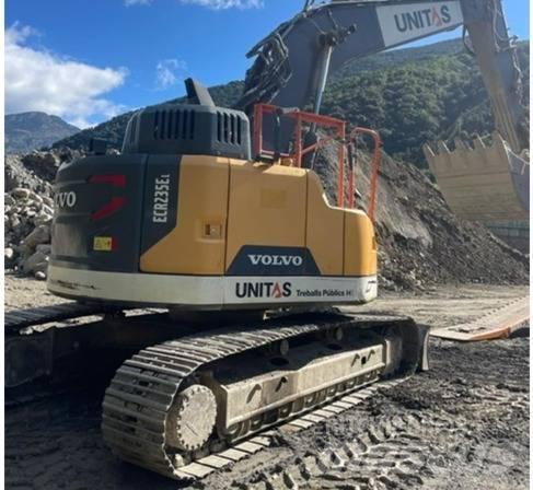 Volvo ECR 235 EL Kāpurķēžu ekskavatori