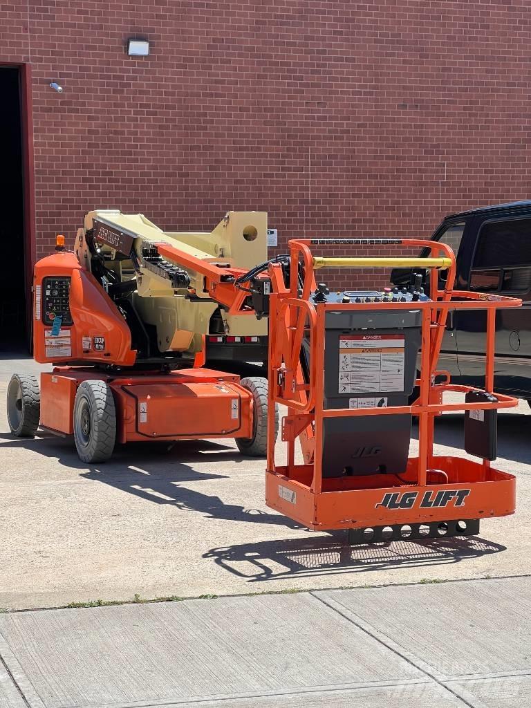 JLG E 400 AJPN Strēles pacēlāji