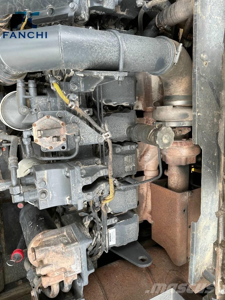 Komatsu PC 450 LC Kāpurķēžu ekskavatori