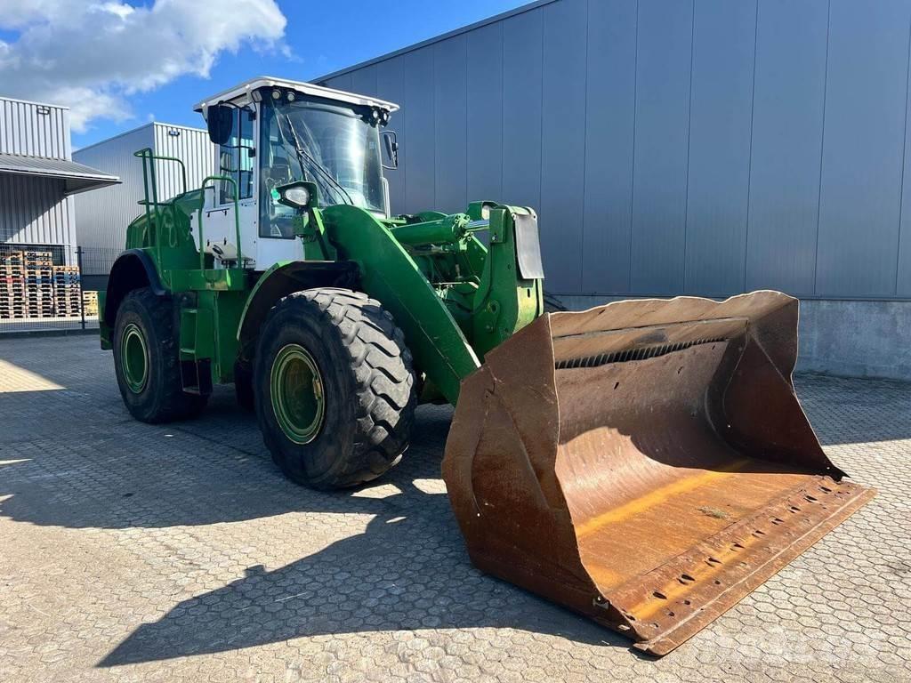 CAT 950M Iekrāvēji uz riteņiem