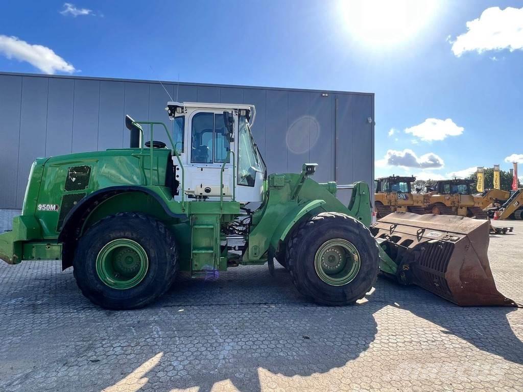 CAT 950M Iekrāvēji uz riteņiem