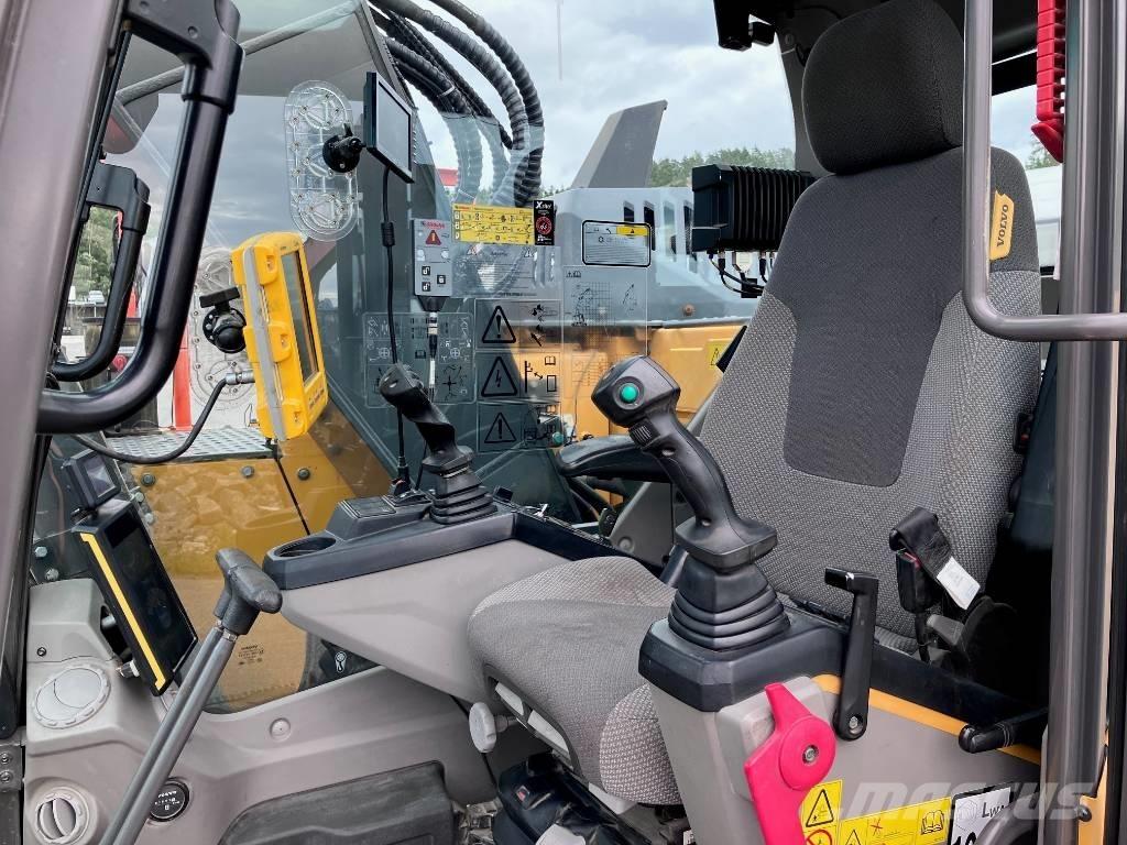 Volvo ECR235EL Kāpurķēžu ekskavatori