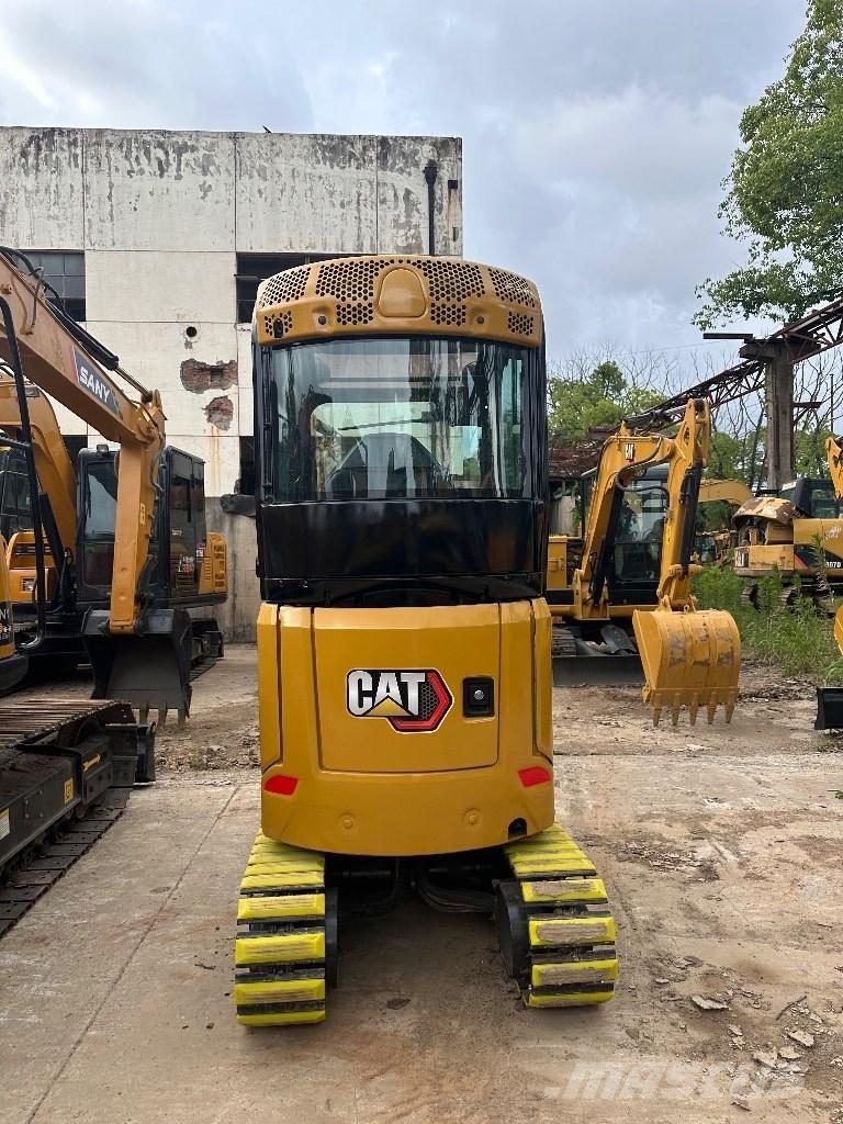 CAT 302 Mini ekskavatori < 7 t