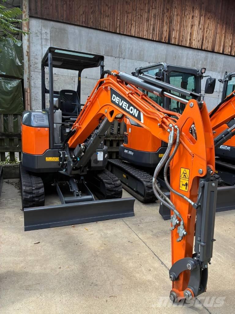 Develon DX 27 Z-7 Mini ekskavatori < 7 t