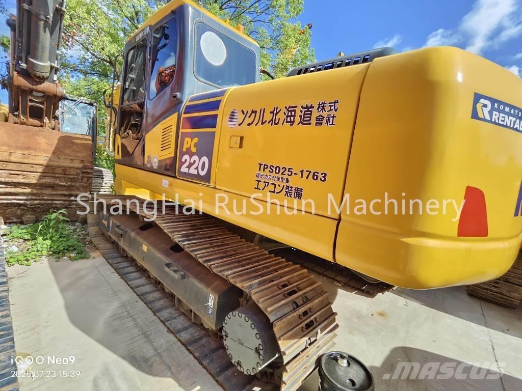 Komatsu 220-7 Kāpurķēžu ekskavatori