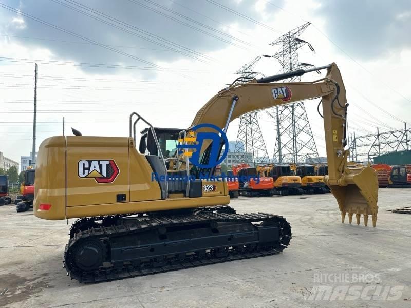CAT 323GC Kāpurķēžu ekskavatori