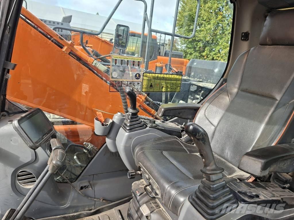 Doosan DX140LC-7 Kāpurķēžu ekskavatori