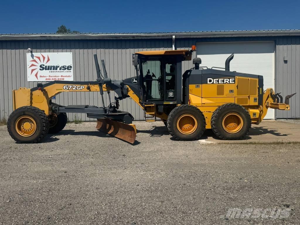 John Deere 672 GP Greideri