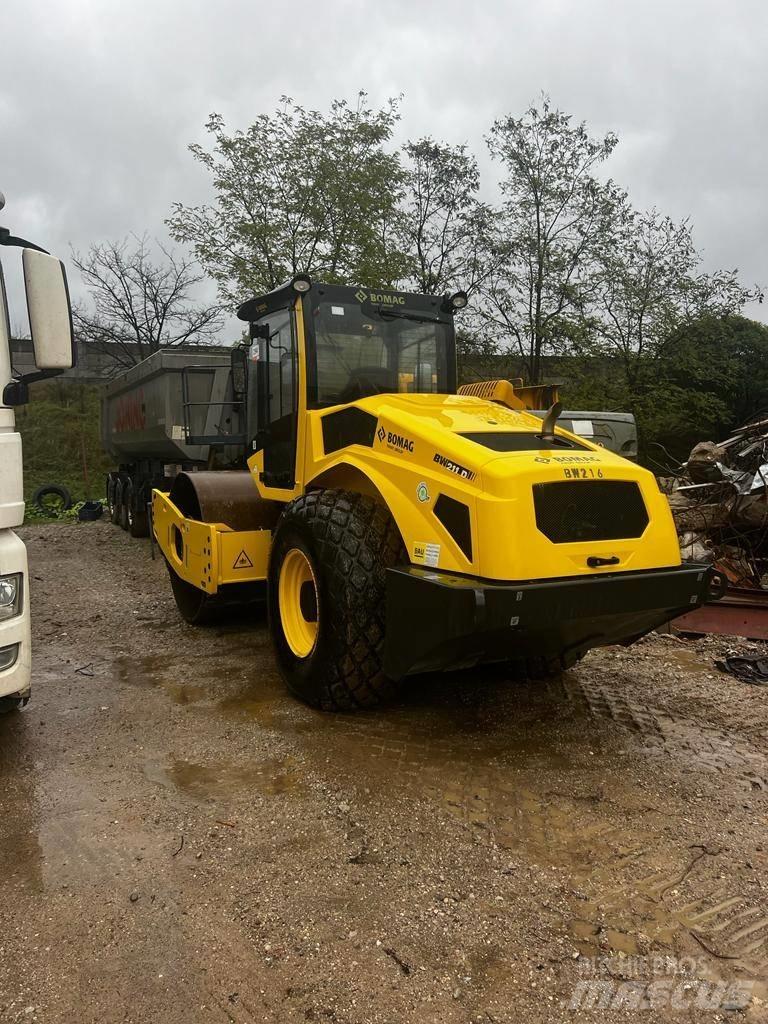Bomag BW211 D5 Vienvalča grunts veltņi
